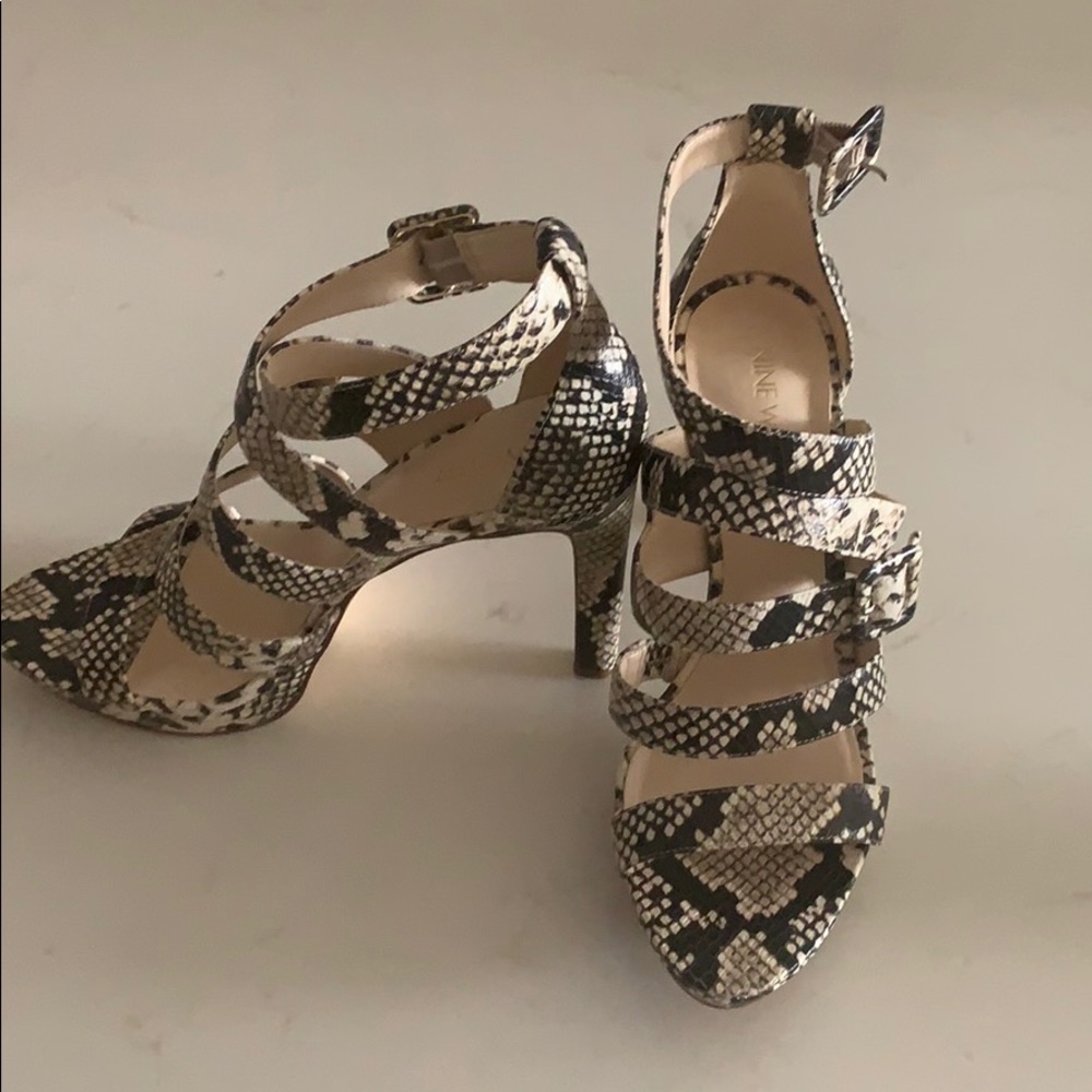Brand new Nine West strappy Sandals-4 inches